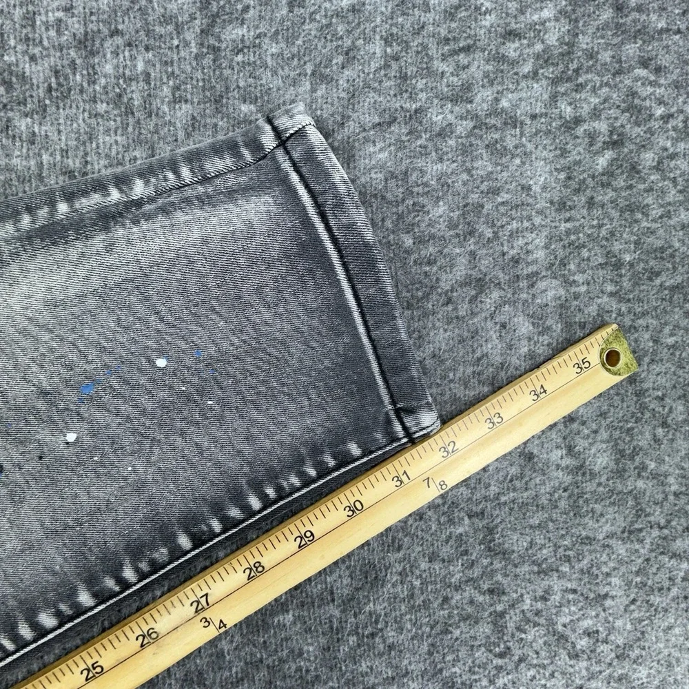THRT STEEL GRAY‎  SPLATTER JEANS SIZE 40 X32 MENS